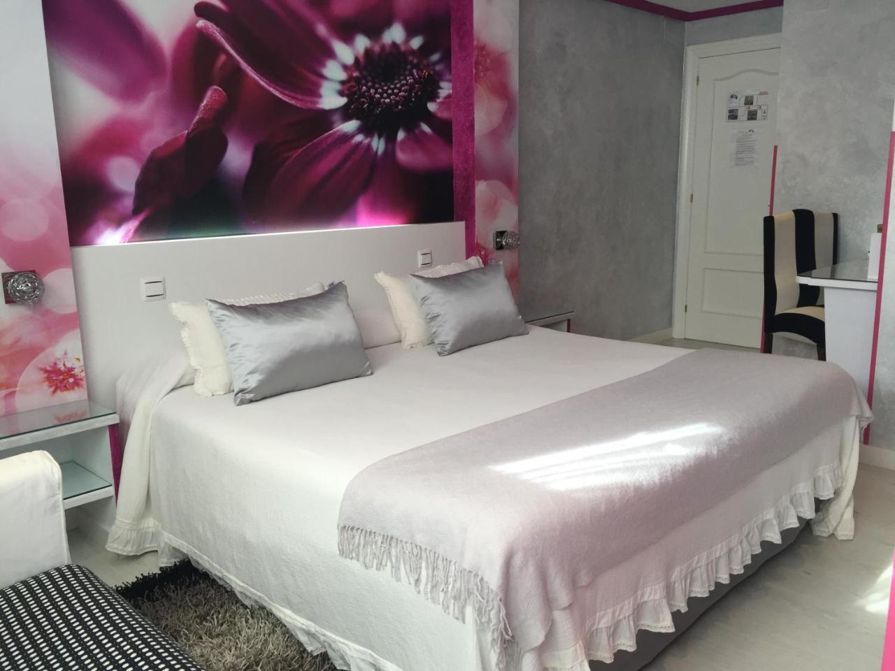 El Jardin Hotell Soto de la Marina Eksteriør bilde